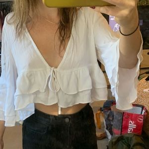 FRONT TIE RUFFLE DETAILED TOP ✨